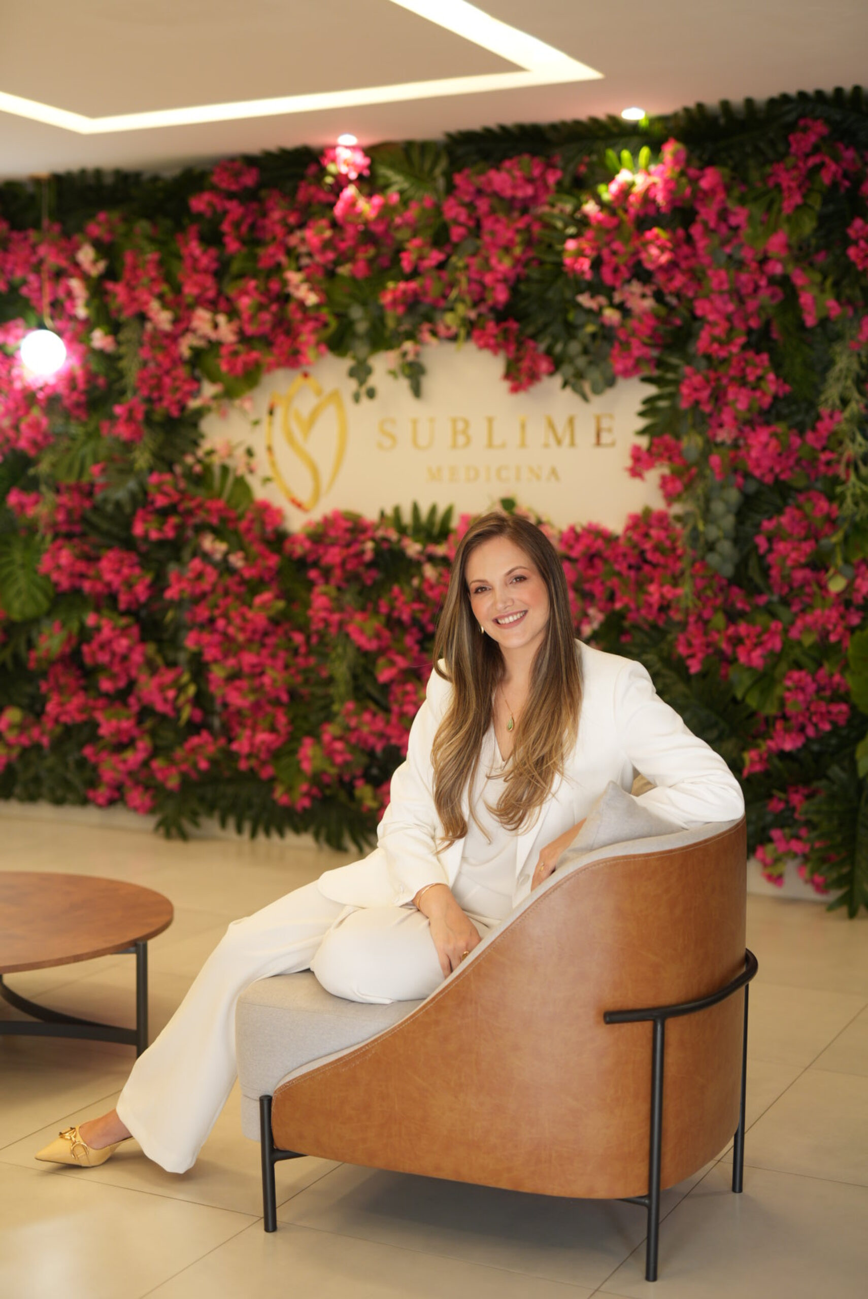 Dra. Nayara Dib, Dermatologista